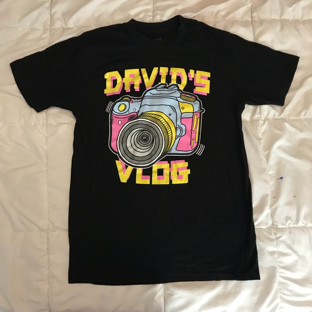 NWOT David Dobrik ‘DAVID’S VLOG’ Camera Shirt